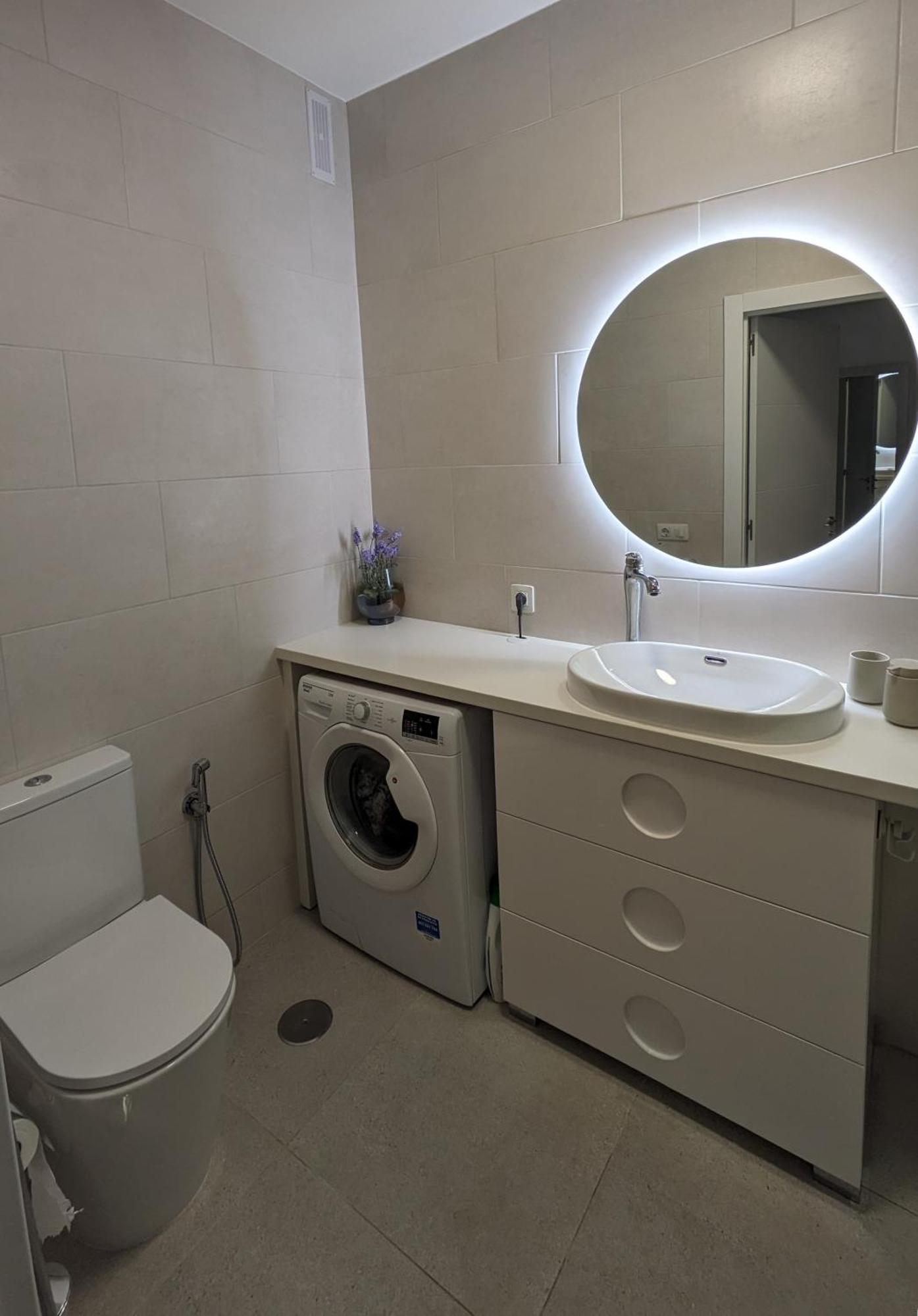 Newly Renovated Modern In Orlando Complex, Apartment *