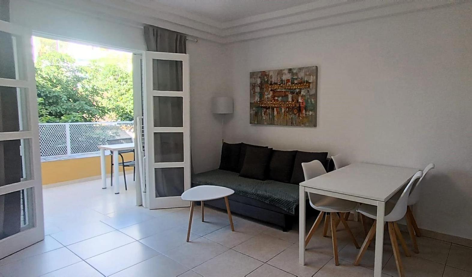 Newly Renovated Modern In Orlando Complex, Costa Adeje (Tenerife)